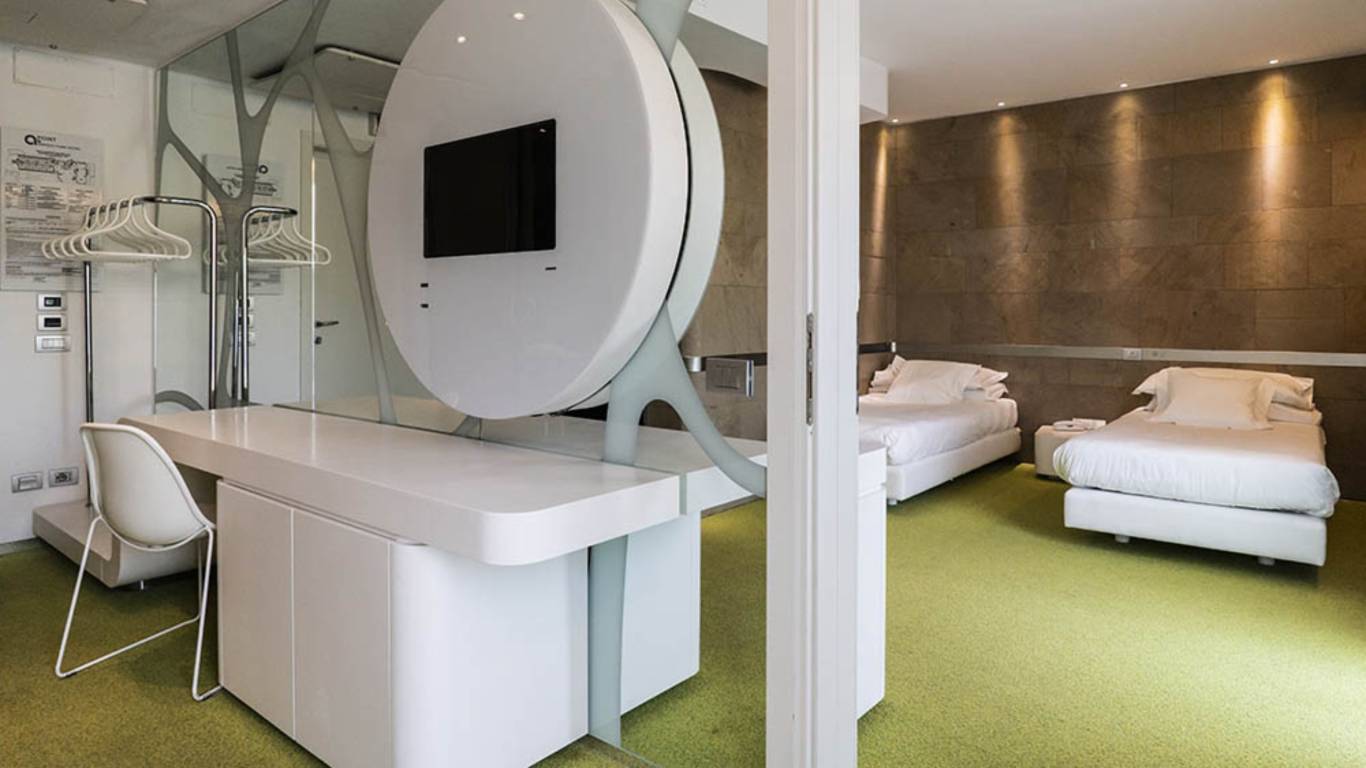 A-Point-Arezzo-Park-Hotel-Camera-Family-Comunicanti--1