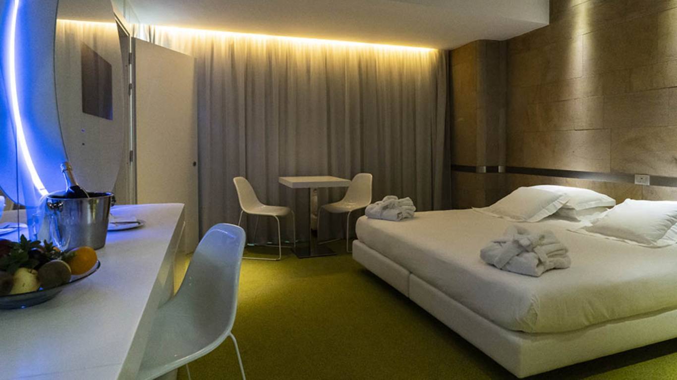 A-Point-Arezzo-Park-Hotel-Suite-1