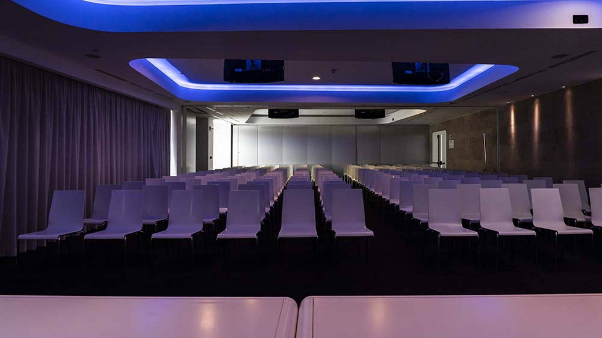 A-Point-Arezzo-Park-Hotel-Meeting-sala-small-ben-apoint-sben-2