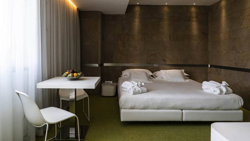 A-Point-Arezzo-Park-Hotel-Junior-Suite-suiteprenium-gallery1