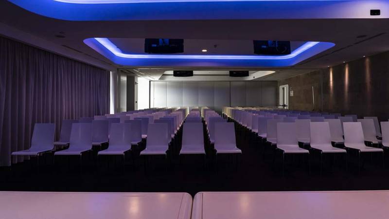 A-Point-Arezzo-Park-Hotel-Meeting-sala-small-ben-apoint-sben-2